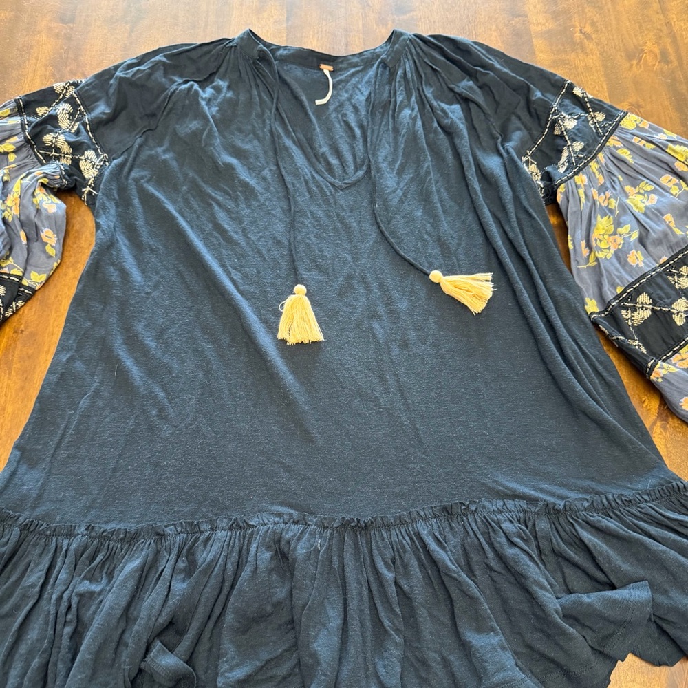 Women’s Free People Black Ruffle Dress Beaded Sleeves Tassel Small